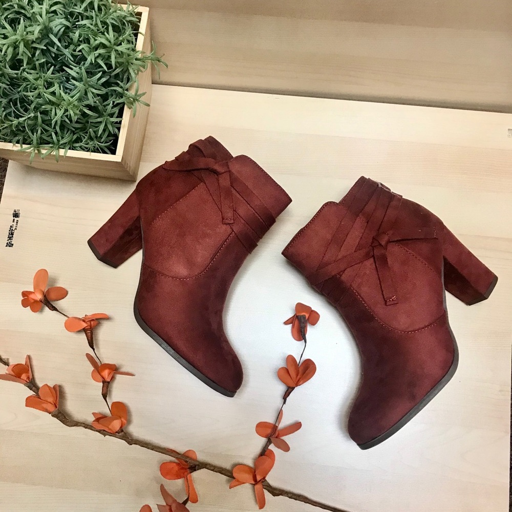 Rust booties - Picture 2 of 3